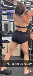 Demi Bagby feet photo thumbnail