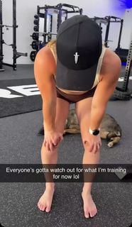 Demi Bagby feet photo thumbnail