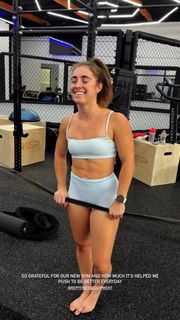 Demi Bagby feet photo thumbnail