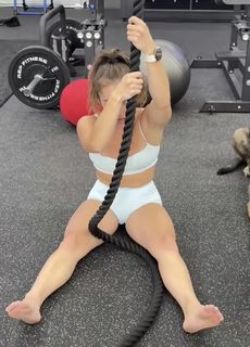 Demi Bagby feet photo thumbnail