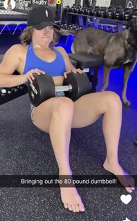 Demi Bagby feet photo thumbnail