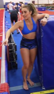 Demi Bagby feet photo thumbnail