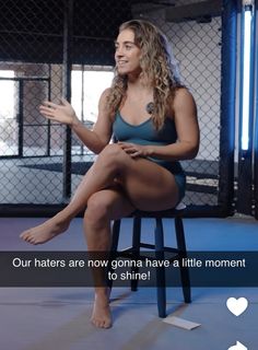 Demi Bagby feet photo thumbnail