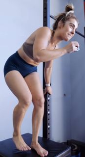 Demi Bagby feet photo thumbnail