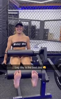 Demi Bagby feet photo 2