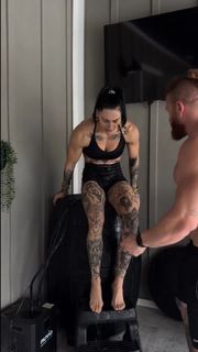 Demi Bennett feet photo 6