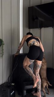 Demi Bennett feet photo 3