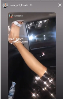 Demi Burnett feet photo 7