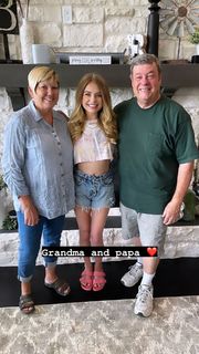 Demi Burnett feet photo 8