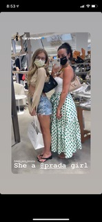 Demi Burnett feet photo 18