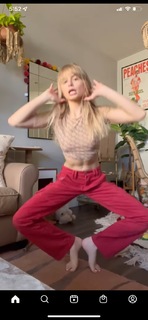 Demi Burnett feet photo 12
