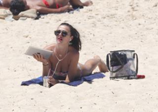 Demi Harman feet photo 11