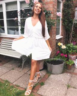 Demi Jones feet photo 1