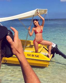 Demi-Leigh Nel-Peters feet photo 4