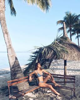 Demi-Leigh Nel-Peters feet photo 3