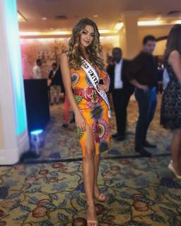 Demi-Leigh Nel-Peters feet photo 10