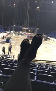 Demi Lovato feet photo thumbnail