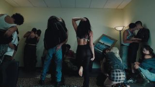 Demi Lovato feet photo thumbnail