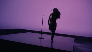 Demi Lovato feet photo thumbnail