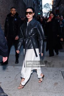 Demi Lovato feet photo 8