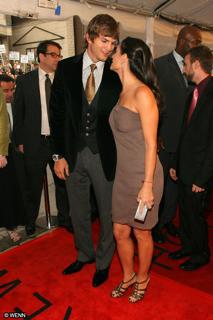 Demi Moore feet photo thumbnail