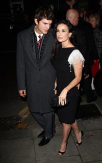 Demi Moore feet photo thumbnail