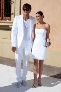Demi Moore feet photo thumbnail