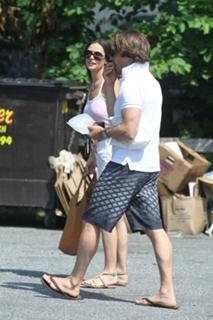 Demi Moore feet photo thumbnail