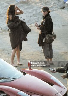 Demi Moore feet photo thumbnail