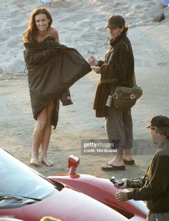 Demi Moore feet photo thumbnail