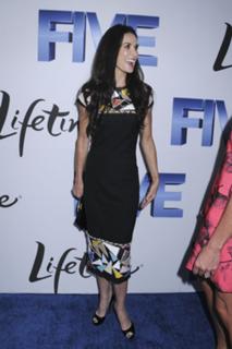 Demi Moore feet photo thumbnail