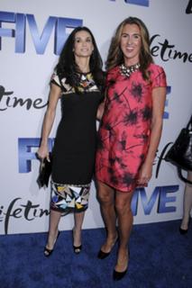 Demi Moore feet photo thumbnail