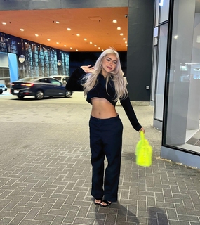 Demisux feet photo thumbnail