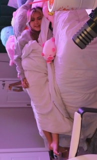 Demisux feet photo thumbnail