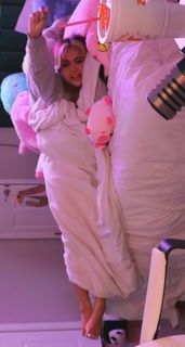 Demisux feet photo thumbnail