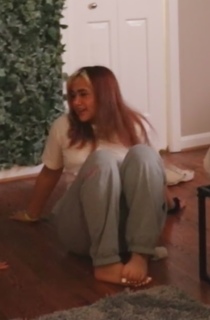 Demisux feet photo thumbnail