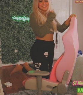 Demisux feet photo thumbnail