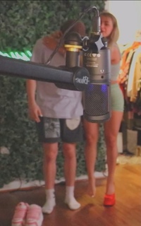 Demisux feet photo thumbnail