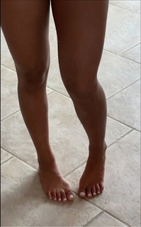 Demisux feet photo thumbnail