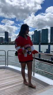 Demisux feet photo thumbnail