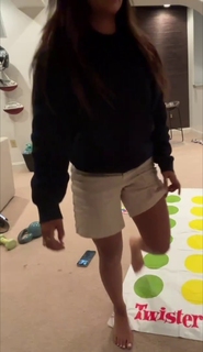 Demisux feet photo thumbnail