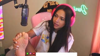 Demisux feet photo thumbnail