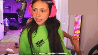 Demisux feet photo thumbnail