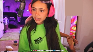 Demisux feet photo thumbnail