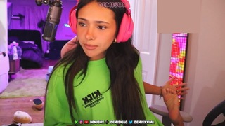 Demisux feet photo thumbnail