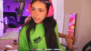 Demisux feet photo thumbnail