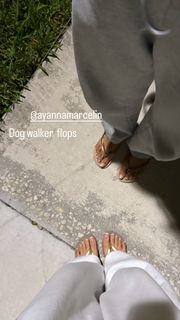 Demisux feet photo thumbnail