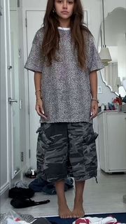 Demisux feet photo thumbnail