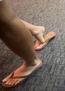 Demisux feet photo thumbnail