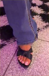Demisux feet photo 5